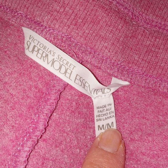 Victoria's Secret Women's Logo Sweatpants NWOT - Picture 2 of 9